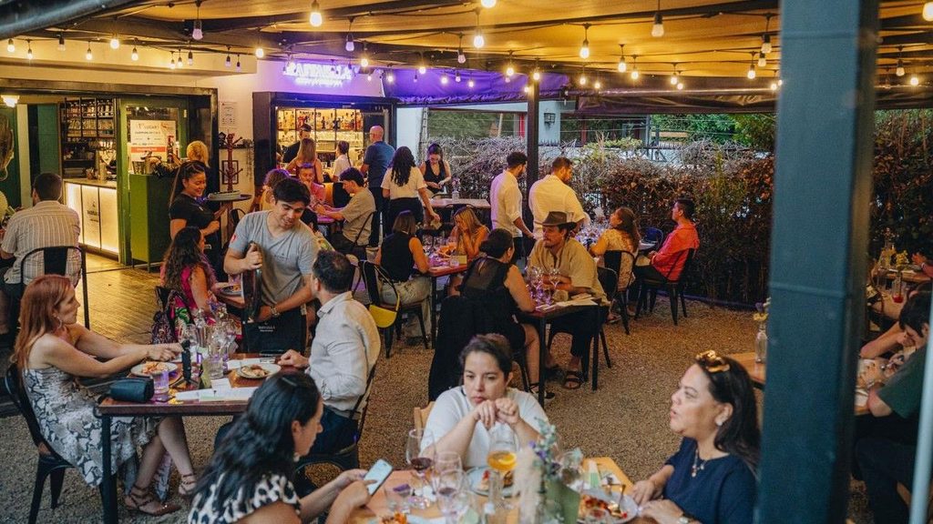 Raffaella ya está en Nápoles para representar a Chile entre las 100 mejores pizzerías del mundo rafaella10